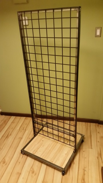 Rolling Retail Display Wall